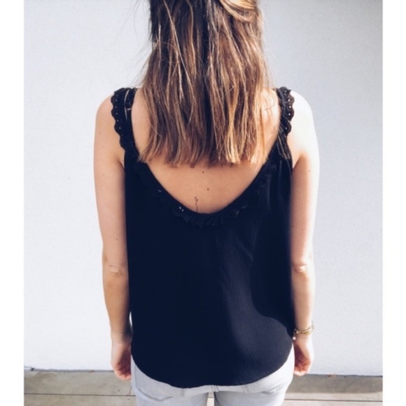 Black Lace Tank Top 👚 - Picture 2 of 2